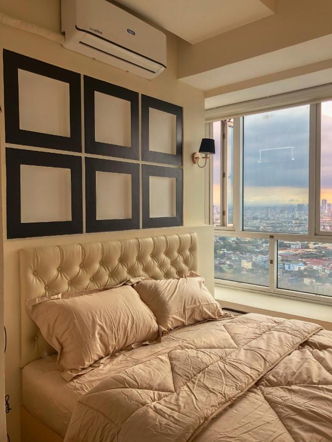 Hotel Ambiance, Spacious 2-Bedroom Condo In Qc マニラ市 エクステリア 写真