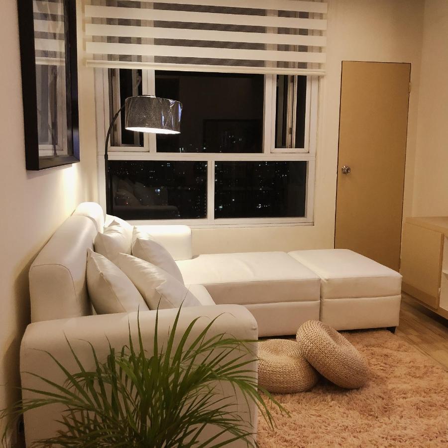 Hotel Ambiance, Spacious 2-Bedroom Condo In Qc マニラ市 エクステリア 写真